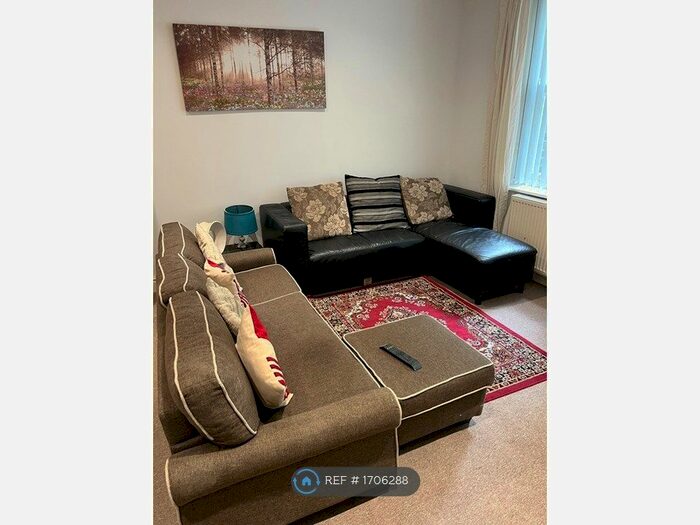 2 Bedroom Flat To Rent In Sandringham Drive, Liverpool, L17