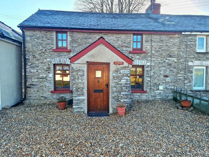 1 Bedroom Semi-Detached House For Sale In Talgarreg, Llandysul, Ceredigion, SA44