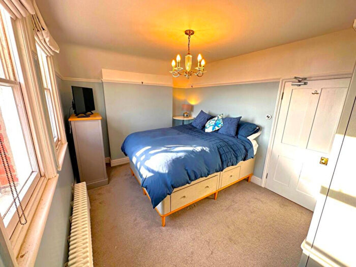 2 Bedroom Town House For Sale In High Street, Aldeburgh, IP15