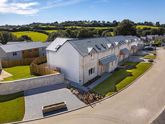 4 Bedroom Detached House For Sale In Kingswood, Pentewan Valley, PL26