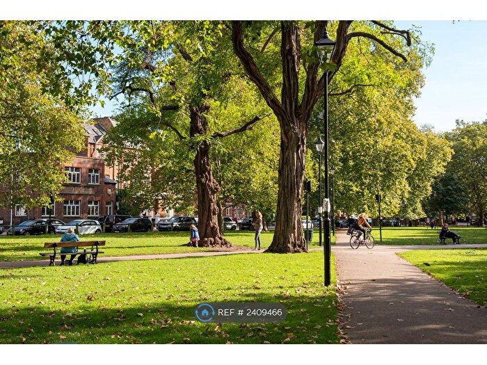 4 Bedroom Flat To Rent In Sulivan Court, London, SW6