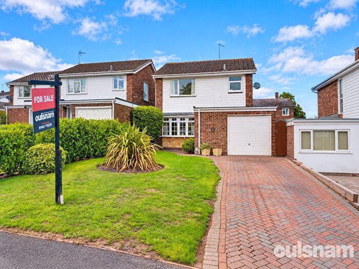 3 Bedroom Detached House For Sale In Primsland Drive, Droitwich, Worcestershire, WR9