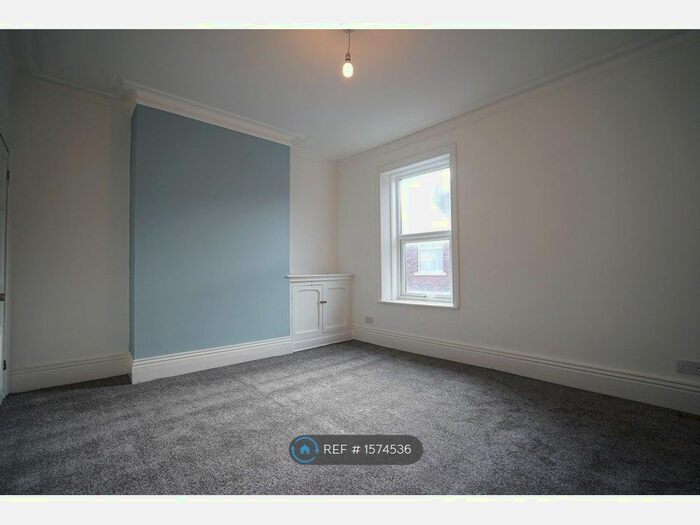 2 Bedroom End Of Terrace House To Rent In George Street, Wallsend, NE28