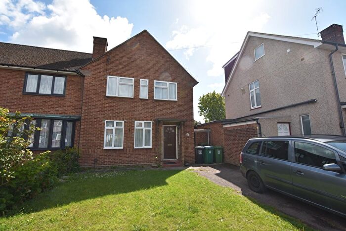 3 Bedroom End Terrace House For Sale In Felden Close, Watford, WD25