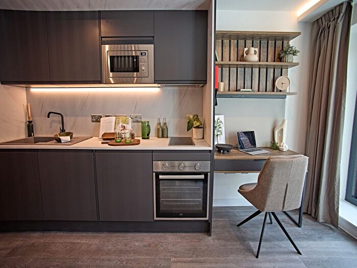 Studio To Rent In St Albans Place St Albans Place, Leeds, LS2