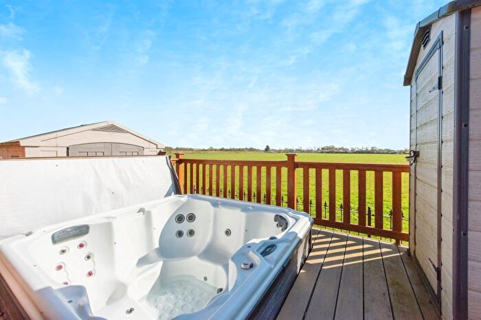 2 Bedroom Park Home For Sale In Pettaugh Road, Stonham Aspal, Stowmarket, IP14