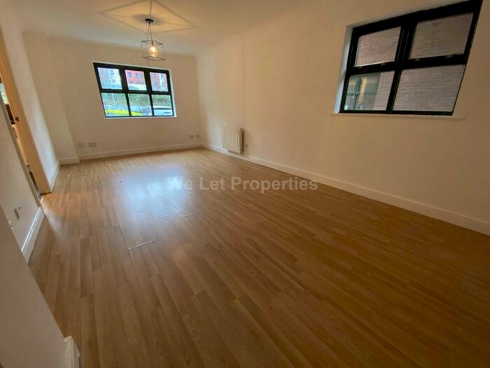 1 Bedroom Apartment To Rent In Blantyre House, Slate Wharf, M15