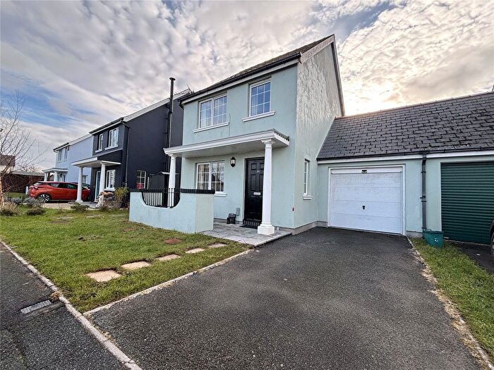 3 Bedroom Property To Rent In Heath Close, Johnston, Haverfordwest, Pembrokeshire, SA62