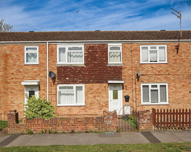3 Bedroom Terraced House For Sale In Fielder Close, ME10