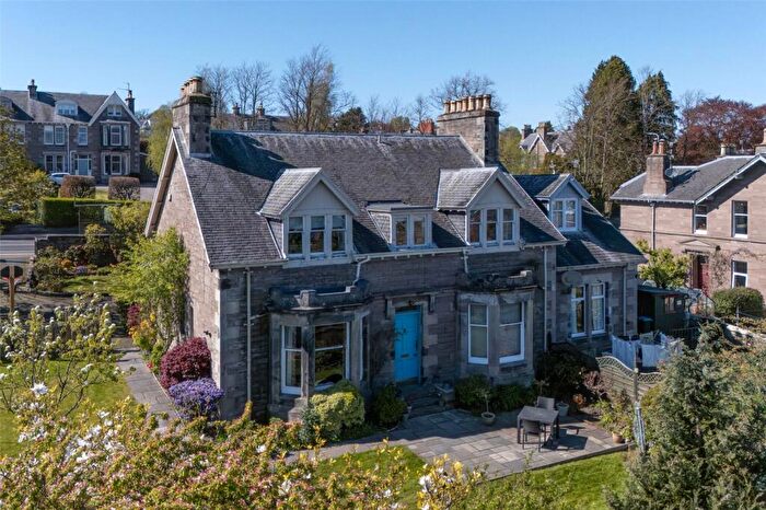 5 Bedroom Semi-Detached House For Sale In Glasgow Road, Perth, Perth And Kinross, PH2