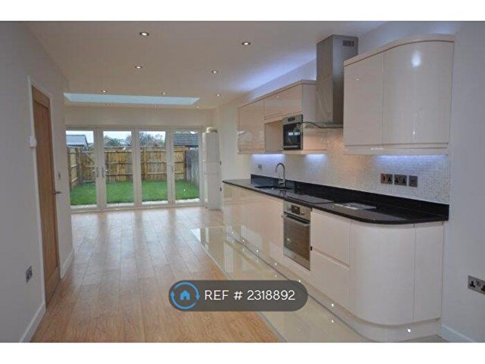 2 Bedroom Semi-Detached House To Rent In Buckingham Corner, Bicester, OX26