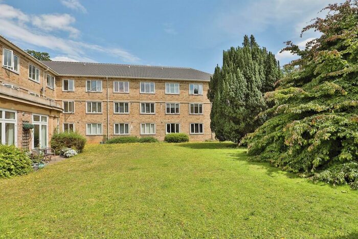 1 Bedroom Flat To Rent In Keswick Hall, Keswick, Norwich, NR4