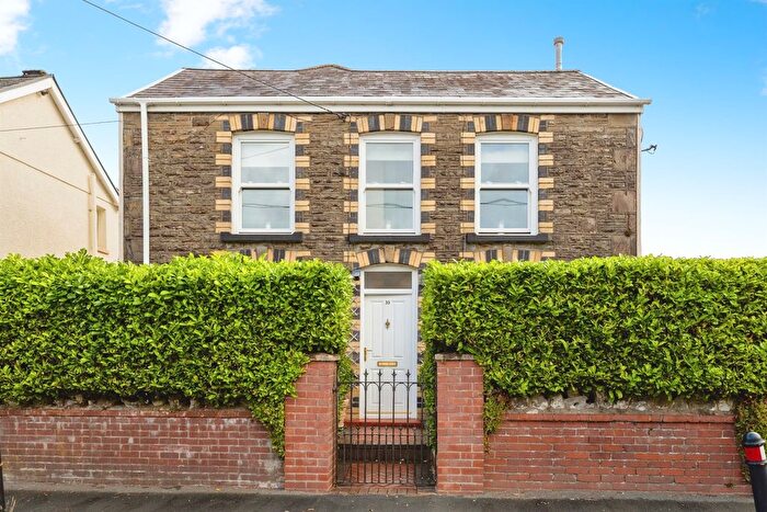 4 Bedroom Detached House For Sale In Station Road, Ystradgynlais, Swansea, SA9