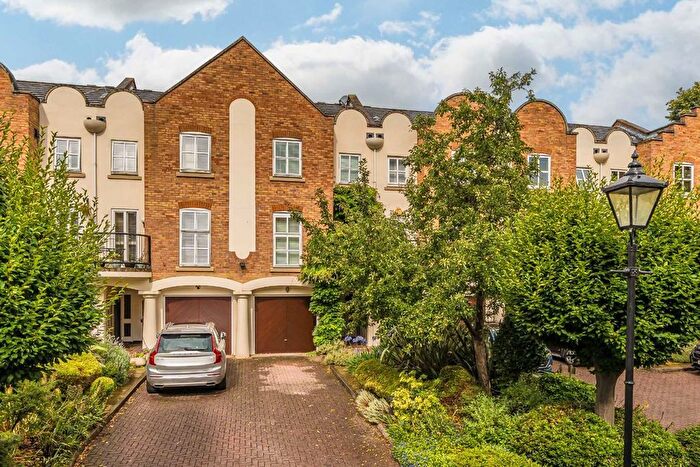 4 Bedroom Terraced House For Sale In Herons Place, Old Isleworth, TW7