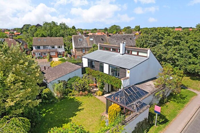 4 Bedroom Flat To Rent In Churchway, Haddenham, Aylesbury, HP17