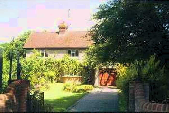 3 Bedroom Cottage To Rent In Pirbright, Woking, GU24