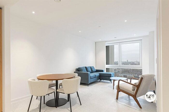 1 Bedroom Apartment To Rent In Cendal Crescent, London, E1