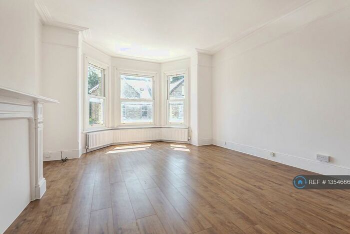 4 Bedroom Maisonette To Rent In Waldegrave Road, London, SE19
