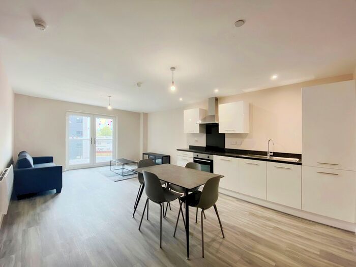 2 Bedroom Flat To Rent In Belltower House, Manchester, M15
