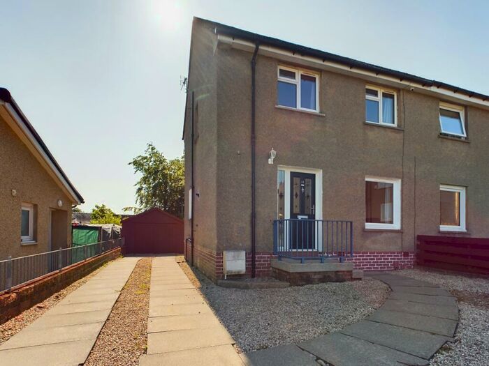 2 Bedroom Semi-Detached House To Rent In Graham Drive, Milngavie, G62