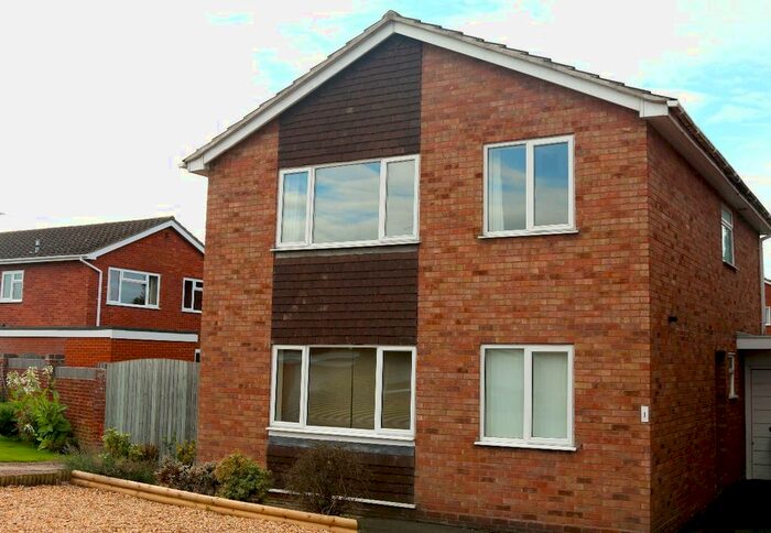 6 Bedroom Detached House To Rent In Caldercrofts, Newport, TF10