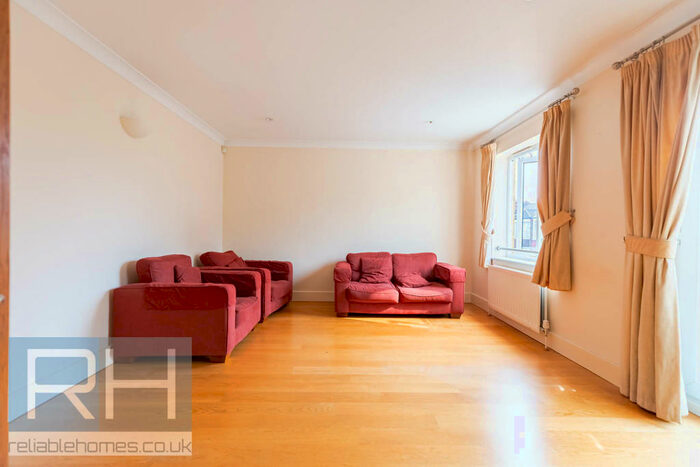 1 Bedroom Apartment To Rent In Leslie Road, East Finchley, London, N2
