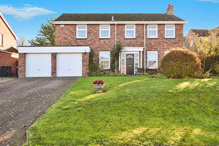 4 Bedroom Detached House For Sale In Laverstock Park West, Salisbury ***No Onward Chain***, SP1