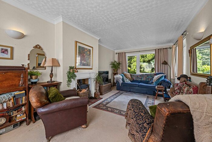 4 Bedroom Detached House For Sale In Hall Close, Geddington, NN14