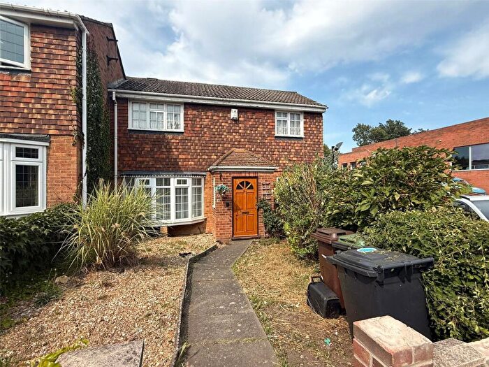 3 Bedroom Semi-Detached House For Sale In Milton Road, Gravesend, Kent, DA12