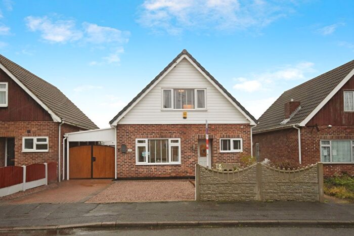 3 Bedroom Bungalow For Sale In Farmcroft Road, Mansfield Woodhouse, Mansfield, Nottinghamshire, NG19