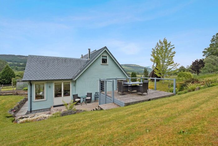 3 Bedroom Detached House For Sale In Old Struan, Pitlochry, Perthshire, PH18