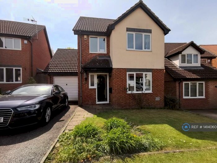 4 Bedroom Detached House To Rent In Jenkins Close, Milton Keynes, MK5