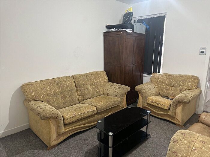 3 Bedroom Terraced House For Sale In Drews Lane, Birmingham, West Midlands, B8
