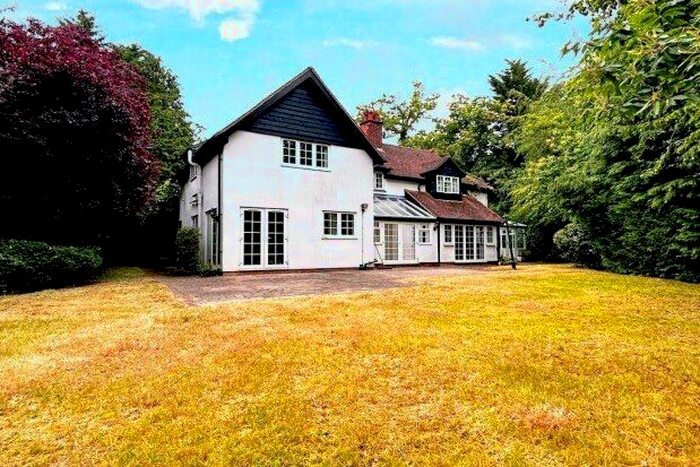 4 Bedroom Detached House To Rent In The Ridge, Chelmsford, CM3