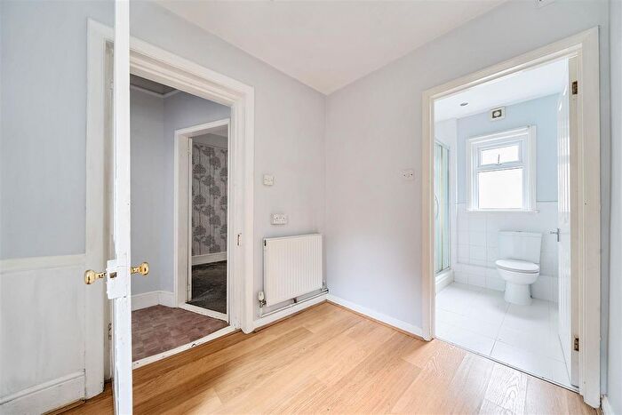 2 Bedroom Flat For Sale In Church Road, Rotherfield, Crowborough, TN6
