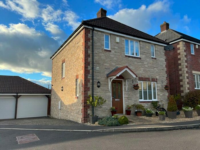 3 Bedroom Detached House For Sale In Downside Close, Mere, Warminster, BA12