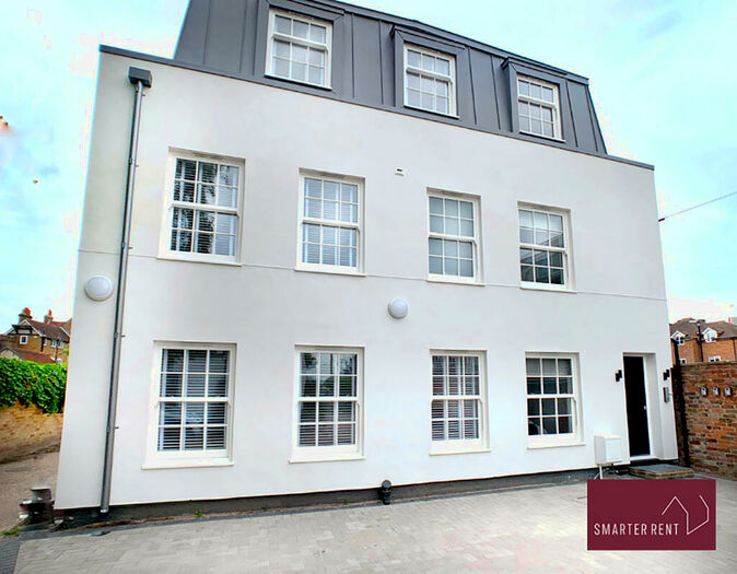 1 Bedroom Flat To Rent In Turks Head Court, - Turks Head Court, Windsor, SL4