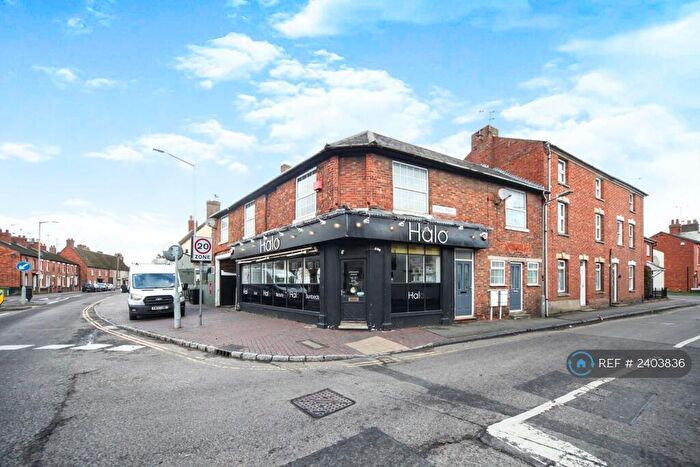 1 Bedroom Flat To Rent In Priory Street, Newport Pagnell, MK16