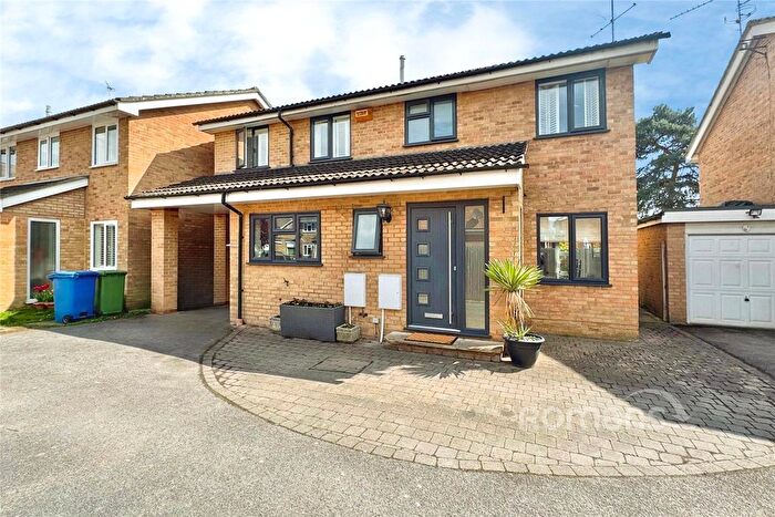 4 Bedroom Detached House For Sale In Fortrose Close, College Town, Sandhurst, GU47