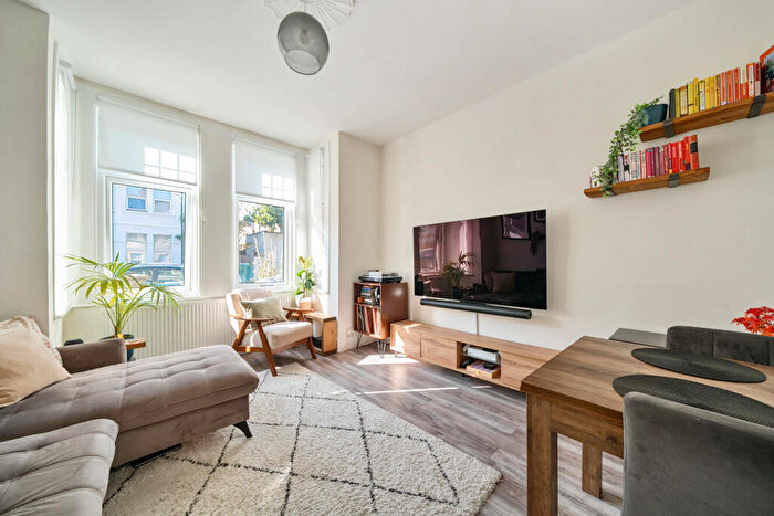 2 Bedroom Flat For Sale In Balmoral Road, Willesden, London, NW2