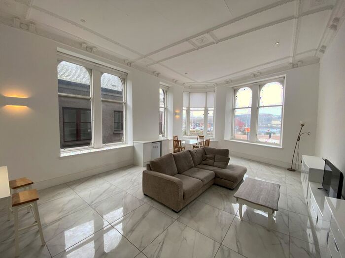 2 Bedroom Flat To Rent In Dock Street, Dundee, DD1