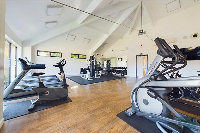 2 Bedroom Bungalow For Sale In The Thatches, Devon, PL21