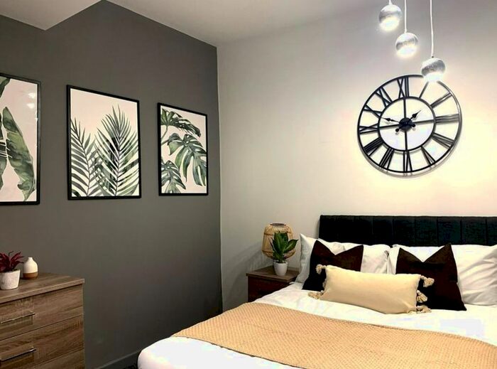 Studio To Rent In Humphrey Street, Mount Pleasant, Swansea, SA1