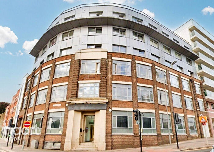 1 Bedroom Apartment For Sale In Midland Road, Luton, LU2