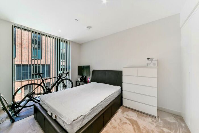 2 Bedroom Apartment To Rent In Echo Court, Royal Wharf, London, E16