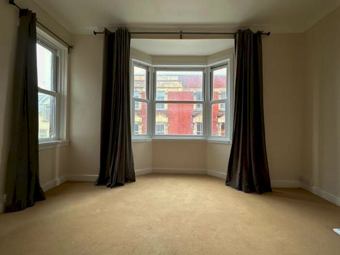 2 Bedroom Flat To Rent In Bethcar Street, Ebbw Vale, NP23