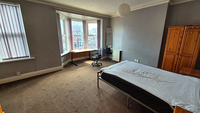 7 Bedroom Terraced House To Rent In Booth Avenue, Fallowfield, Manchester, M14