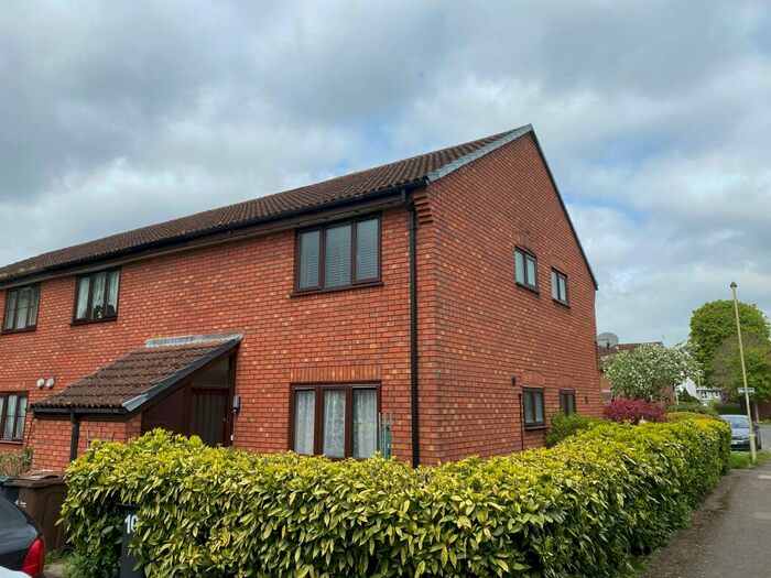 1 Bedroom Maisonette To Rent In Knatchbull Close, Romsey, SO51