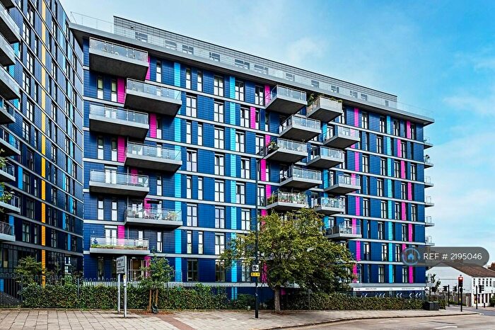 3 Bedroom Flat To Rent In Cosgrove House, Wembley, HA0