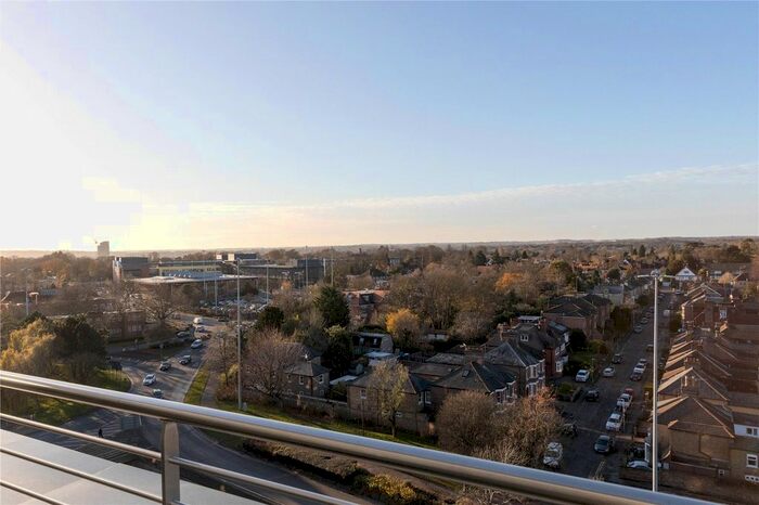 2 Bedroom Flat To Rent In St. Johns Road, Watford WD17